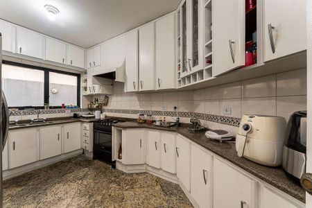 Casa à venda com 4 quartos, 305m² em Alphaville, Santana de Parnaíba