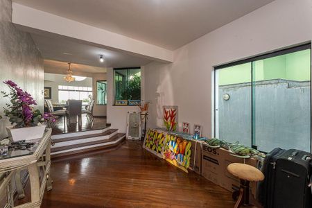 Casa à venda com 4 quartos, 305m² em Alphaville, Santana de Parnaíba