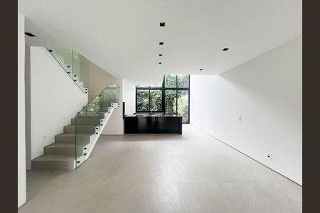 Casa à venda com 262m², 3 quartos e 3 vagas