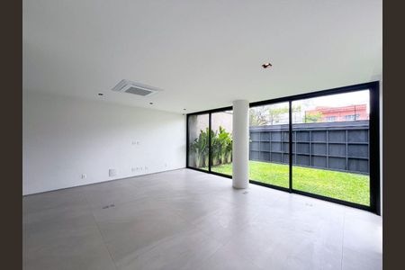 Casa à venda com 262m², 3 quartos e 3 vagas
