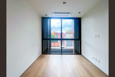 Casa à venda com 3 quartos, 262m² em Jardim Paulista, São Paulo
