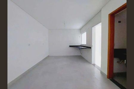 Casa à venda com 3 quartos, 75m² em Vila Guilhermina, São Paulo