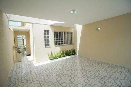 Casa à venda com 127m², 3 quartos e 2 vagas
