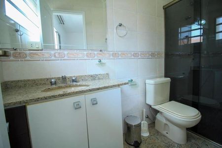 Casa à venda com 127m², 3 quartos e 2 vagas