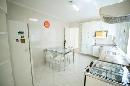Casa à venda com 127m², 3 quartos e 2 vagas