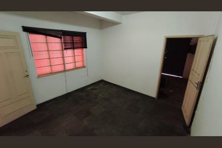 Casa para alugar com 3 quartos, 400m² em Vila Romana, São Paulo