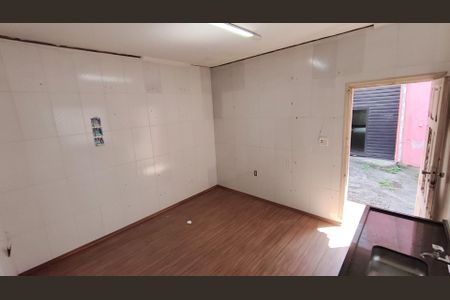 Casa para alugar com 3 quartos, 400m² em Vila Romana, São Paulo