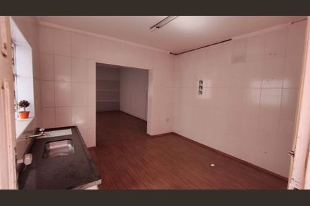 Casa para alugar com 3 quartos, 400m² em Vila Romana, São Paulo