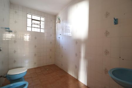 Casa para alugar com 280m², 4 quartos e 5 vagasBanheiro Social