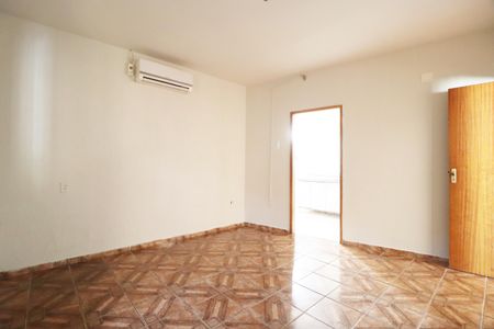 Casa para alugar com 280m², 4 quartos e 5 vagasQuarto 1 - Suíte