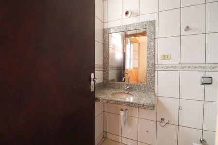 Casa para alugar com 280m², 4 quartos e 5 vagasBanheiro do Quarto 2