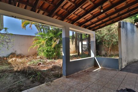 Casa para alugar com 280m², 4 quartos e 5 vagasVaranda