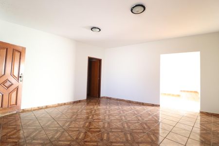 Sala 1 de casa para alugar com 4 quartos, 280m² em Presidente Roosevelt, Uberlândia