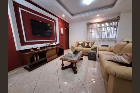 Casa à venda com 4 quartos, 300m² em Jardim Piqueroby, São Paulo