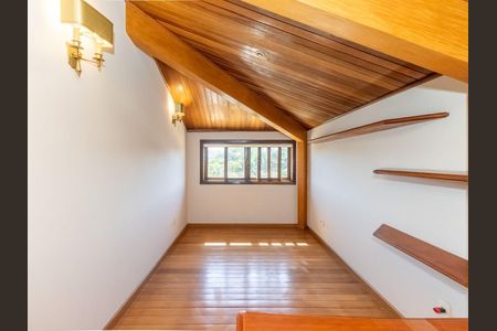 Casa à venda com 480m², 4 quartos e 5 vagas