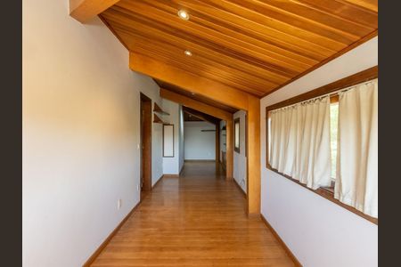 Casa à venda com 480m², 4 quartos e 5 vagas