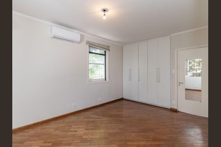 Casa à venda com 4 quartos, 480m² em Morumbi, São Paulo