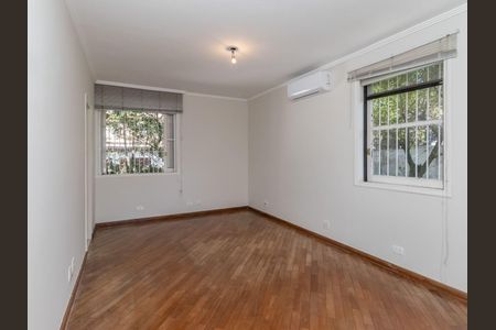 Casa à venda com 480m², 4 quartos e 5 vagas