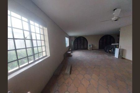 Casa à venda com 4 quartos, 473m² em Vila Inah, São Paulo