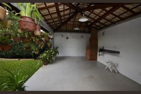 Casa à venda com 4 quartos, 473m² em Vila Inah, São Paulo