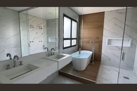 Casa à venda com 350m², 4 quartos e 4 vagas