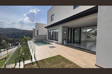 Casa à venda com 350m², 4 quartos e 4 vagas