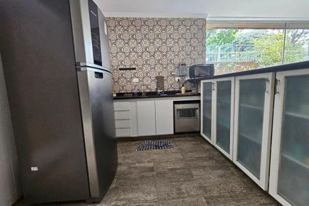 Casa à venda com 160m², 3 quartos e 2 vagas