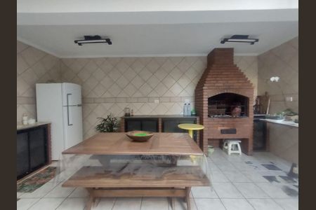 Casa à venda com 3 quartos, 205m² em Sítio da Figueira, São Paulo
