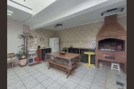 Casa à venda com 3 quartos, 205m² em Sítio da Figueira, São Paulo