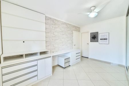 Casa à venda com 81m², 3 quartos e 2 vagas