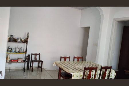 Casa à venda com 3 quartos, 150m² em Vila Carrão, São Paulo