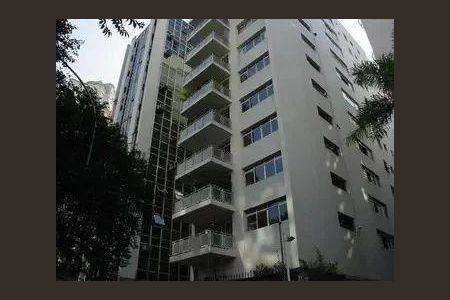 Apartamento para alugar com 413m², 4 quartos e 3 vagas