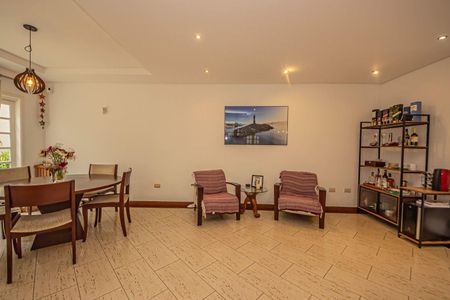 Casa à venda com 4 quartos, 180m² em Paraíso, São Paulo