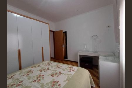 Casa à venda com 3 quartos, 132m² em Vila Carrão, São Paulo