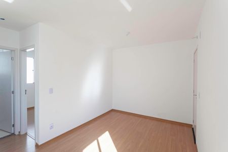 Sala de apartamento para alugar com 2 quartos, 43m² em Bom Jesus, Contagem