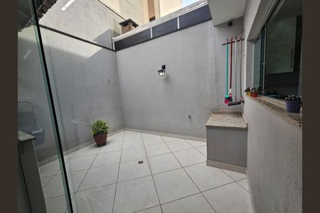 Casa à venda com 217m², 3 quartos e 5 vagas