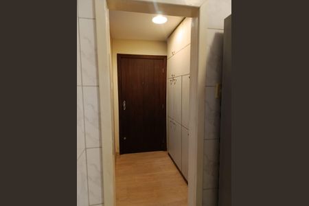 Entrada  de apartamento para alugar com 3 quartos, 109m² em Centro Histórico, Porto Alegre