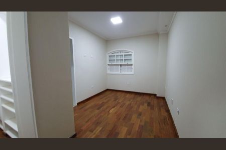 Casa à venda com 3 quartos, 236m² em Vila Regente Feijó, São Paulo