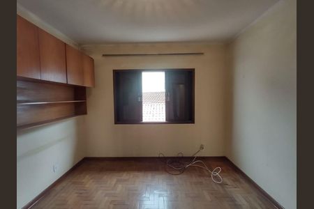 Casa à venda com 3 quartos, 201m² em Jardim Avelino, São Paulo