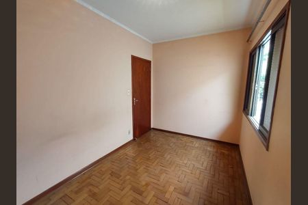 Casa à venda com 3 quartos, 201m² em Jardim Avelino, São Paulo