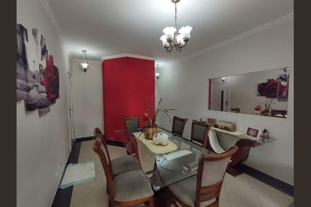 Casa à venda com 3 quartos, 250m² em Vila Prudente, São Paulo