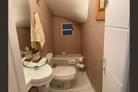 Casa à venda com 174m², 3 quartos e 5 vagas