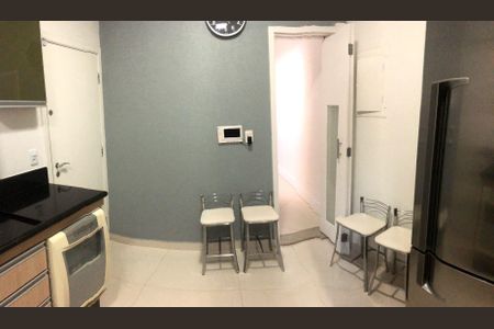 Casa à venda com 174m², 3 quartos e 5 vagas