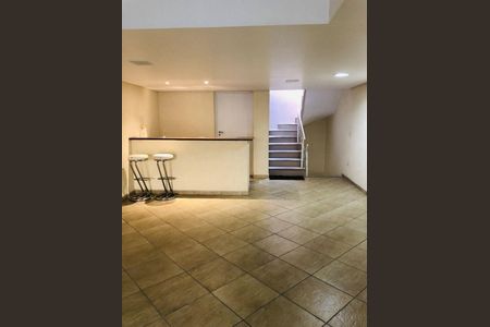 Casa à venda com 174m², 3 quartos e 5 vagas