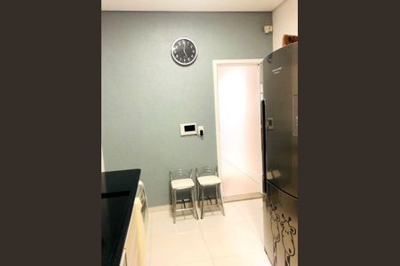 Casa à venda com 174m², 3 quartos e 5 vagas