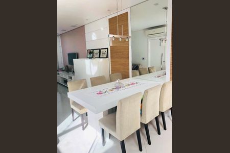 Casa à venda com 3 quartos, 174m² em Vila Invernada, São Paulo