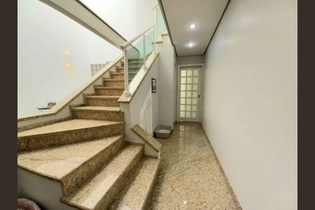 Casa à venda com 250m², 3 quartos e 4 vagas
