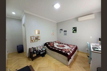 Casa à venda com 3 quartos, 250m² em Vila Mussolini, São Bernardo do Campo