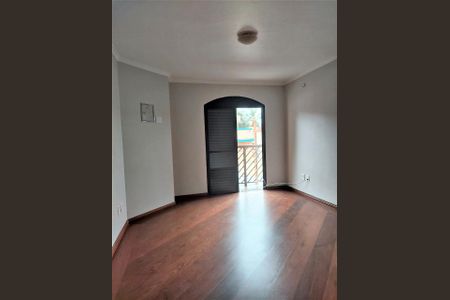 Casa à venda com 3 quartos, 248m² em Vila Ivone, São Paulo