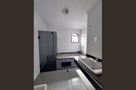 Casa à venda com 248m², 3 quartos e 5 vagas